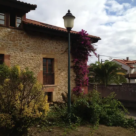 Palacio De La Vinona Oviedo