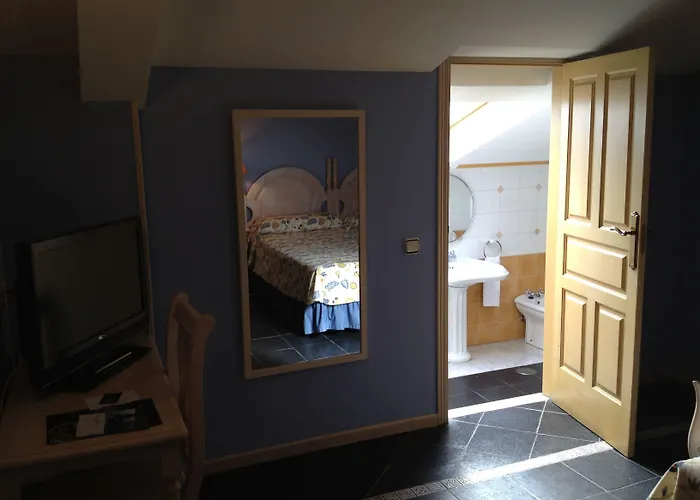 Palacio De La Viñona Hotel